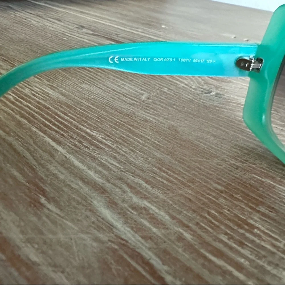 Dior Turquoise Vintage Sunglasses - Picture 4 of 4